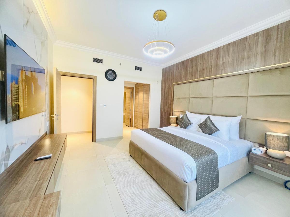 Апартаменти Goodwood Homes Vacation *